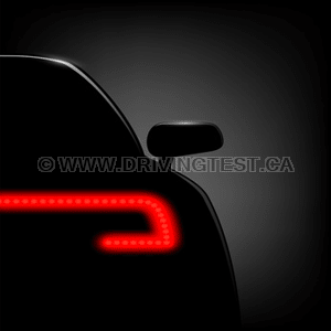 Test 4 - Si vous prévoyez de ralentir ou de vous arrêter, comment devez-vous avertir les autres conducteurs ?
